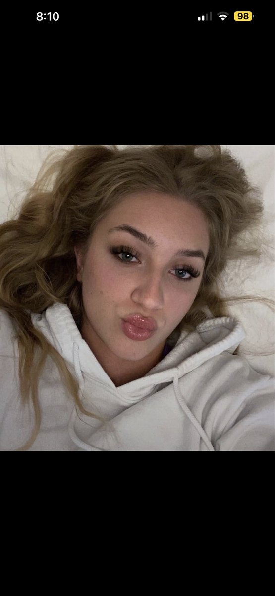 exposeingirl5's tweet photo. This is Emily she’s 22 from London been sent in by a cuck 30 likes he will send nudes #wankchat #irl #exposed #slut #fypシ゚viral https://t.co/57TDi6OO3Q