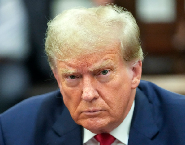 GibCryptoNews's tweet photo. 📅 Wednesday July 29 (ET)

2pm Interest Rate decision statement 
2:30pm Kevin Warsh press conference  

Outlets are claiming Kevin Warsh will unexpectedly hike rates, so much so, there is a 54% chance of a rate hike according to Rate Probability.

Expect @realDonaldTrump to read the Riot Act if the Fed push rates higher.