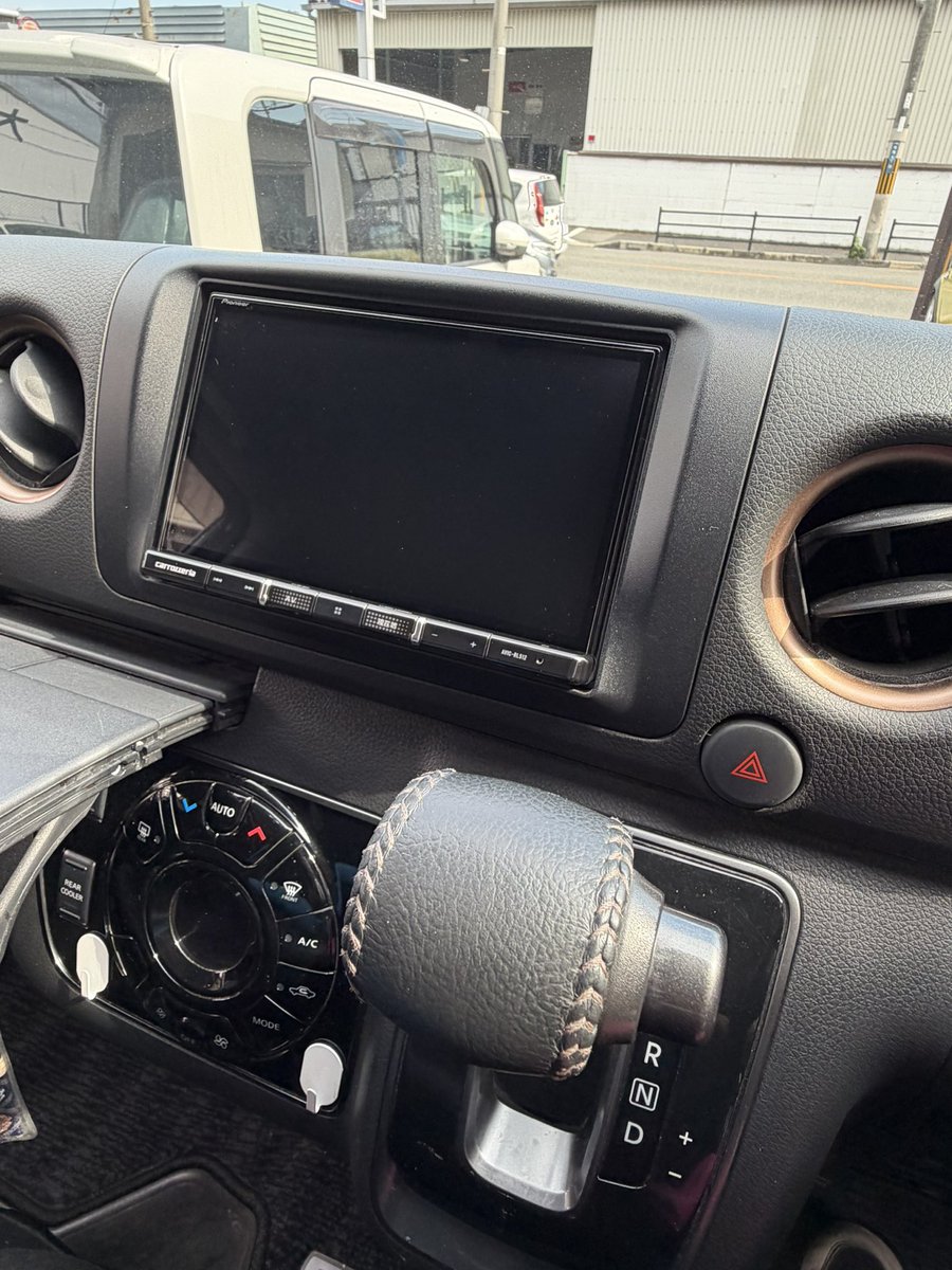 enjoy_POLISHING's tweet photo. 今日はハンドル、シフトノブ、ナビ
のGPOWER施工‼️

いつもご依頼ありがとうございます😉 https://t.co/OSJMb12nsh