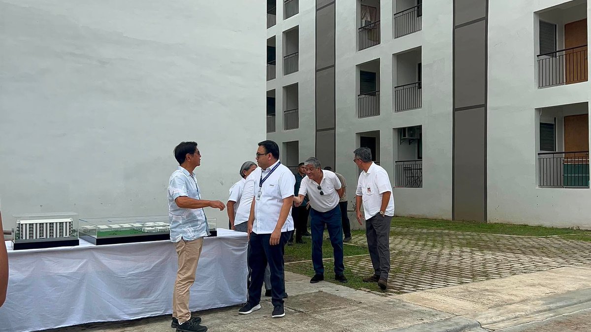 PhilippineStar's tweet photo. President Ferdinand "Bongbong" Marcos Jr. is currently at the People’s Ville housing project in Barangay Riverside, Calinan, Davao City, on Tuesday.

The 14-hectare housing project is a flagship initiative under the "Pambansang Pabahay para sa Pilipino (4PH)" program, featuring 7,200 affordable condominium units for low-income families and informal settlers in the city.

Earlier, Marcos Jr. visited Davao de Oro to turn over agricultural machinery and assistance to local farmers, including four-wheel tractors, rice combine harvesters, 15,000 fingerlings, and P20 per kilo rice. | via Diana Lhyd Suelto