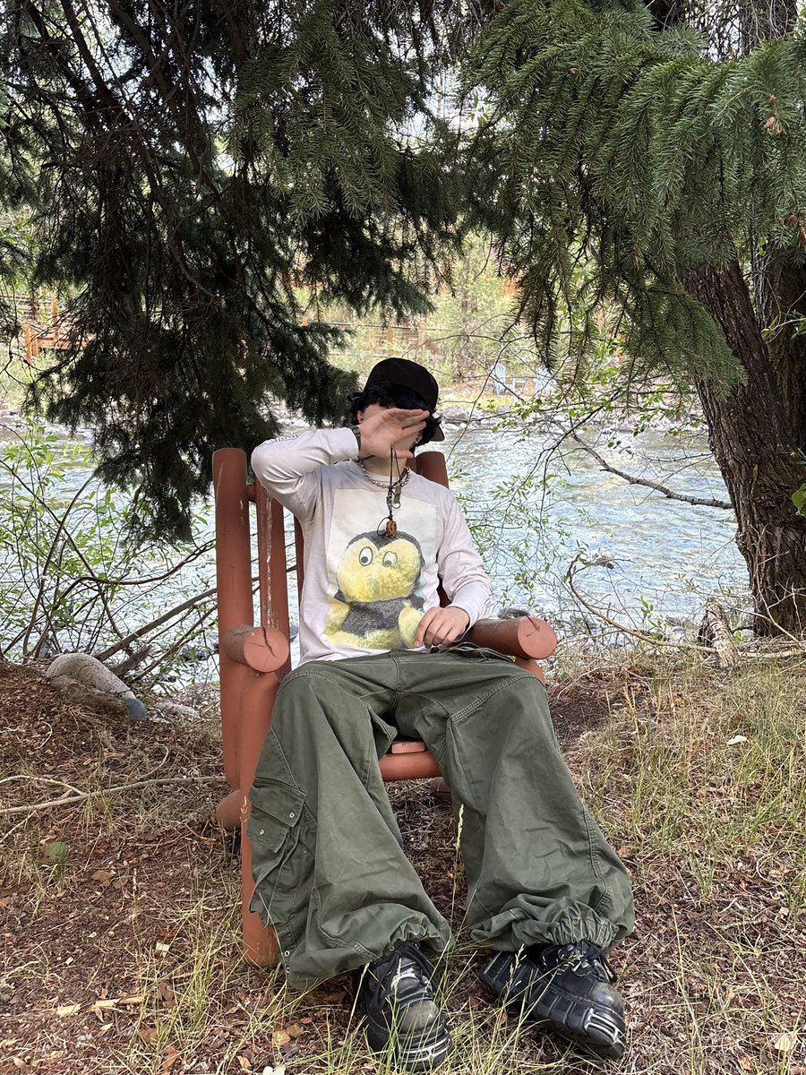 macceupnext's tweet photo. #supreme #losthead #newrocks #ootd #fashion https://t.co/CHlFfzUbhD