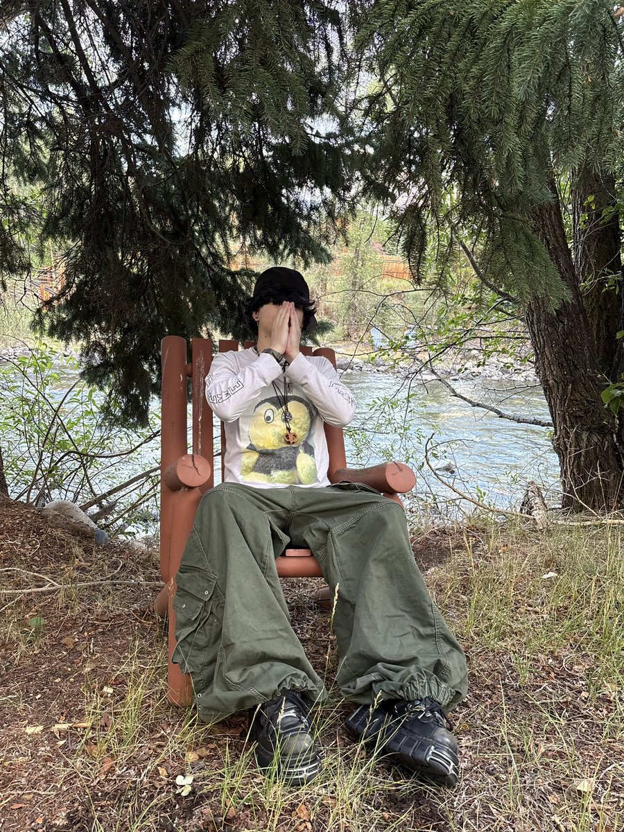 macceupnext's tweet photo. #supreme #losthead #newrocks #ootd #fashion https://t.co/CHlFfzUbhD