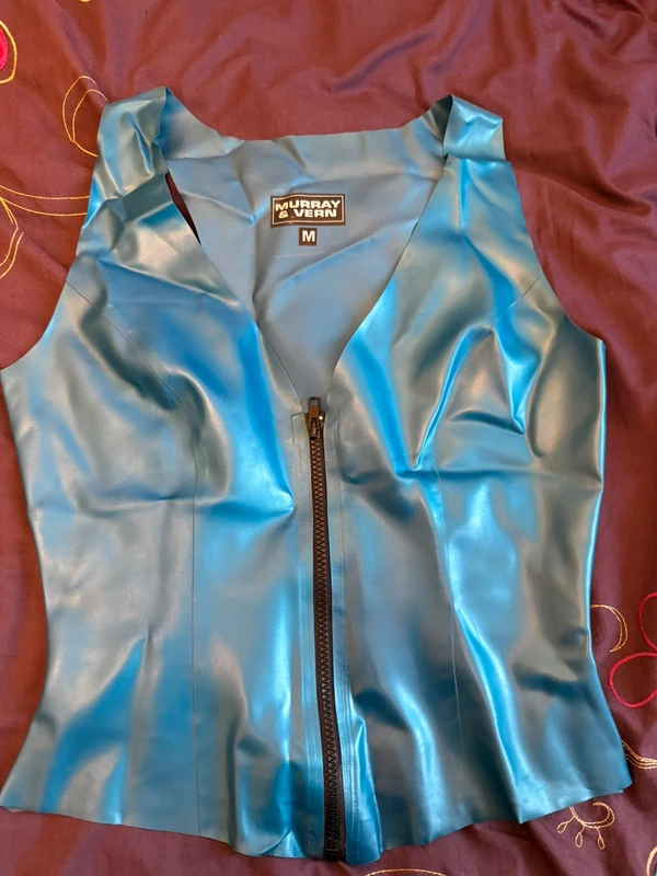 mindofpoison's tweet photo. just sourced these two pieces for my bff <3 https://t.co/O80NTSwuaF