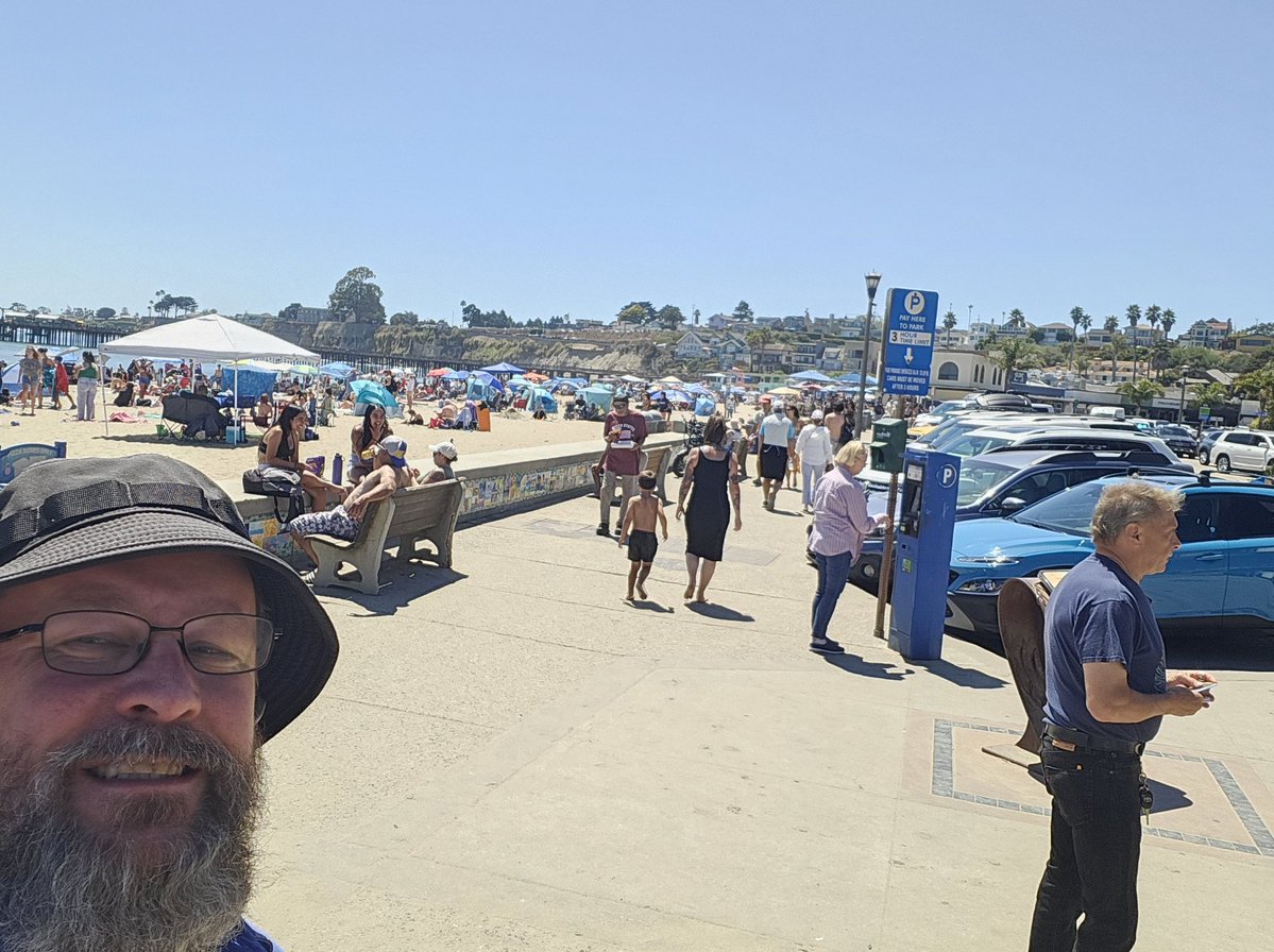 apologistdb's tweet photo. Please pray as the gospel goes out at Capitola beach. 
@calvarychapelcapitola https://t.co/rINhZg8Bqs