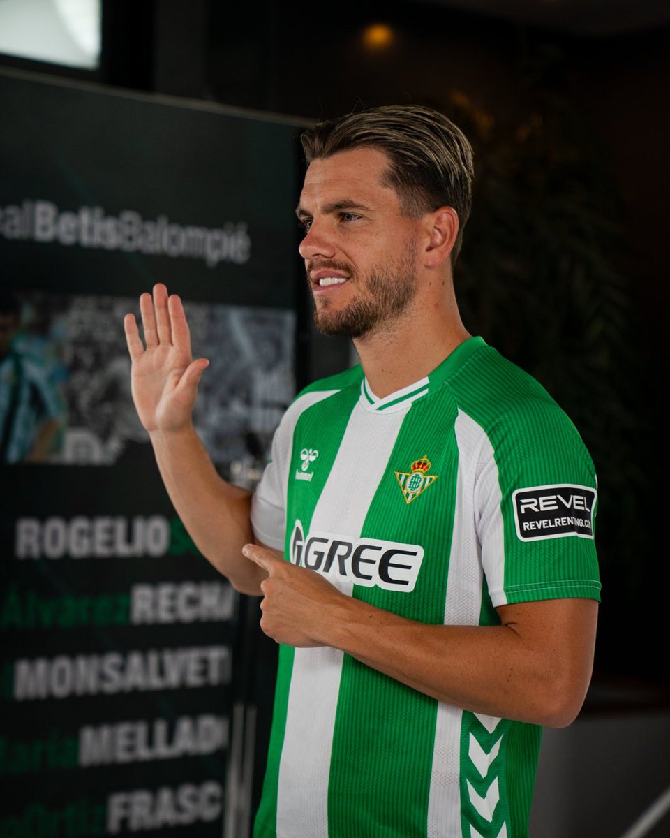 FranCamposv90's tweet photo. 🟢 Información @RealBetis 

➡️ Tanto LO CELSO como el club han recibido OFERTAS para el traspaso del futbolista de ARABIA SAUDÍ, MÉXICO Y CLUBES EUROPEOS, pero GIO dejó claro que NO QUIERE SALIR porque quiere JUGAR LA CHAMPIONS AQUÍ.

➡️ SI NO SALEN perfiles como Lo Celso (jugador creativo, donde se engloban él, Isco, Fidalgo, Fornals…) la preferencia del entrenador es un perfil más mixto o defensivo.

➡️ Todavía queda mercado, puede llegar una nueva oferta o que el jugador cambie de opinión pero, a día de hoy, la intención del argentino es esa.