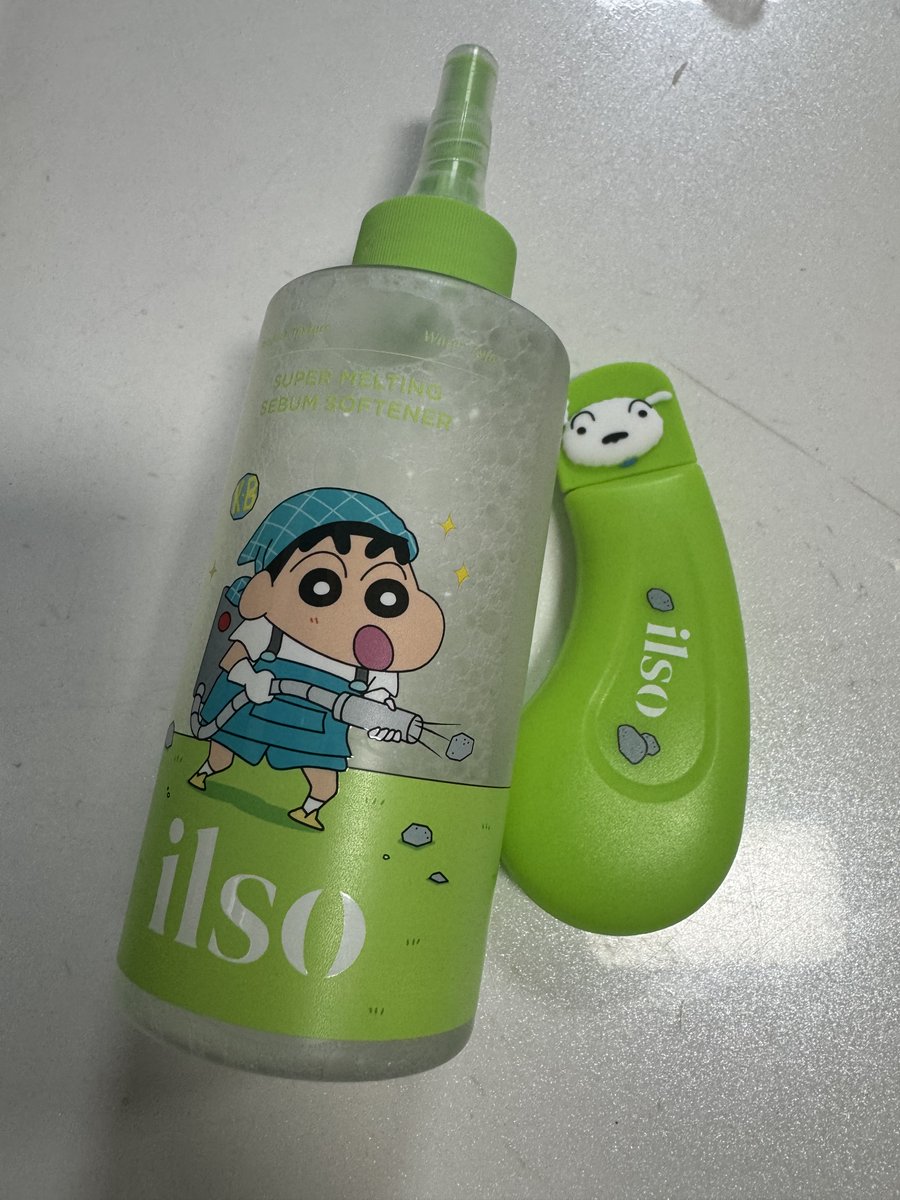 You_R_One's tweet photo. え、これ見て😳

鼻の角栓溶かして優しく取ったら
こんなに取れた🤣💦
全然刺激強くなくて、
今は彼氏にもやってる🤍

皮脂やばいこの時期、本気でおすすめ🥹
#毛穴��ア #いちご鼻 #スキンケア #美容 https://t.co/j6UPC8i35H