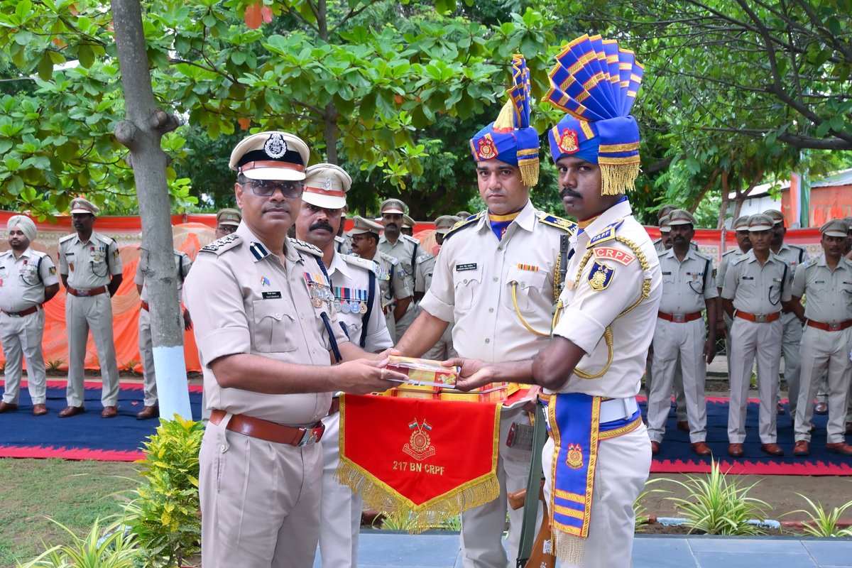 217Bn's tweet photo. 217 Bn CRPF celebrated the 88th CRPF Raising Day at Unit HQ, Konta,Sukma. Tribute was paid to our brave martyrs, reaffirming the Force's enduring legacy and steadfast commitment to the nation's unity &amp; integrity. Sweets were distributed to all personnel. #JaiHindjaibharat https://t.co/ltxYcdp0rv