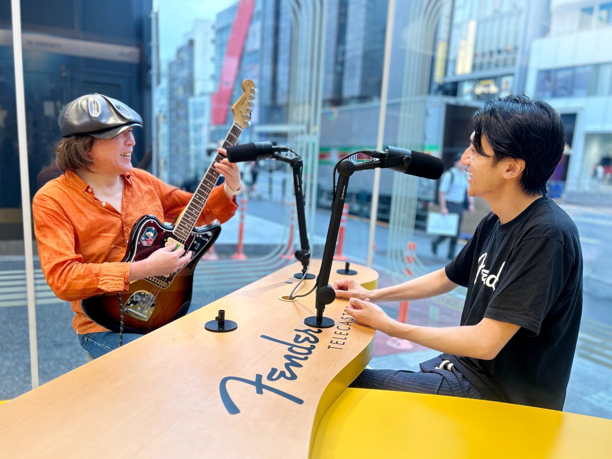 Fender_Official's tweet photo. #FenderRadio: 本日の公開収録は、音楽ライター細川真平さん(@Shimpei1964)をゲストに、グランジの象徴、カート・コバーンが音楽シーンに与えた影響や、その意外な素顔について伺いました。

本エピソードは、7/31(金)よりポッドキャスト配信📡

Fender Radio DJ: @Ole_Ottie

https://t.co/fUhg1wfwLI https://t.co/ZUlHYM4VLq
