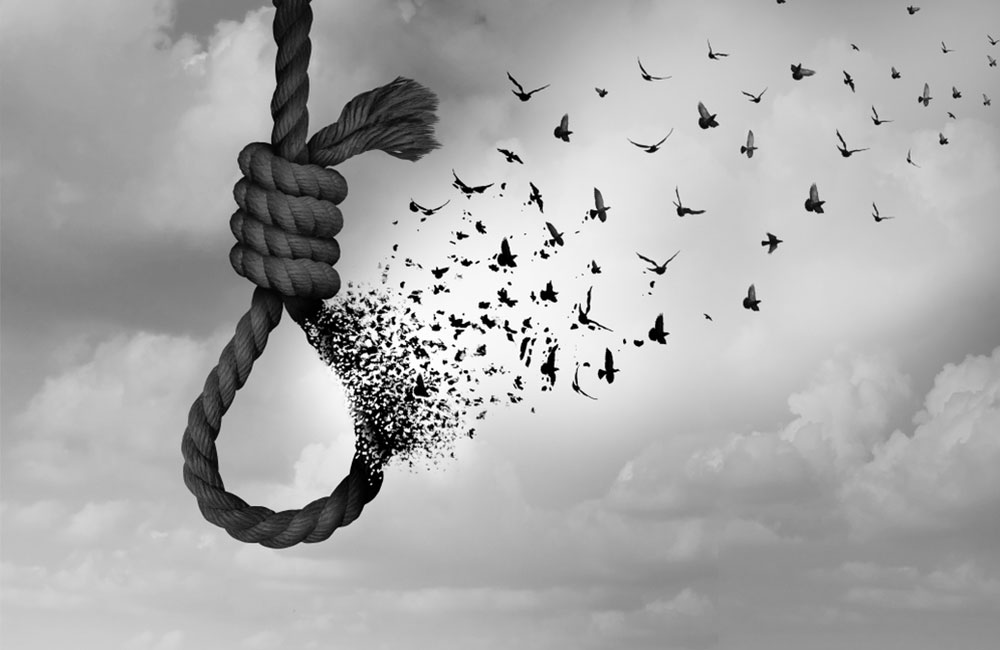 Metropolit18344's tweet photo. Police in @KisoroG are investigating the suspected suicide of a 57-year-old teacher from Rubuguri Town Council, who was found dead in his bathroom.
@PoliceUg says that James Kamari, a resident of Kashija Cell, was found hanging, and investigations are ongoing. https://t.co/dy4MV4FuIN