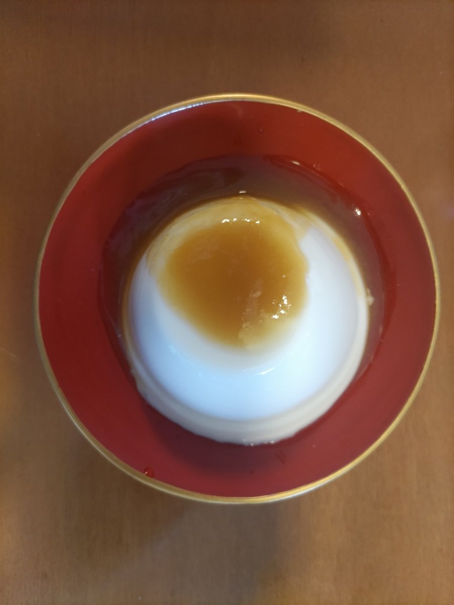 活動を始めて2年。一部破損したお椀を再生した作品が愛おしい。倒木