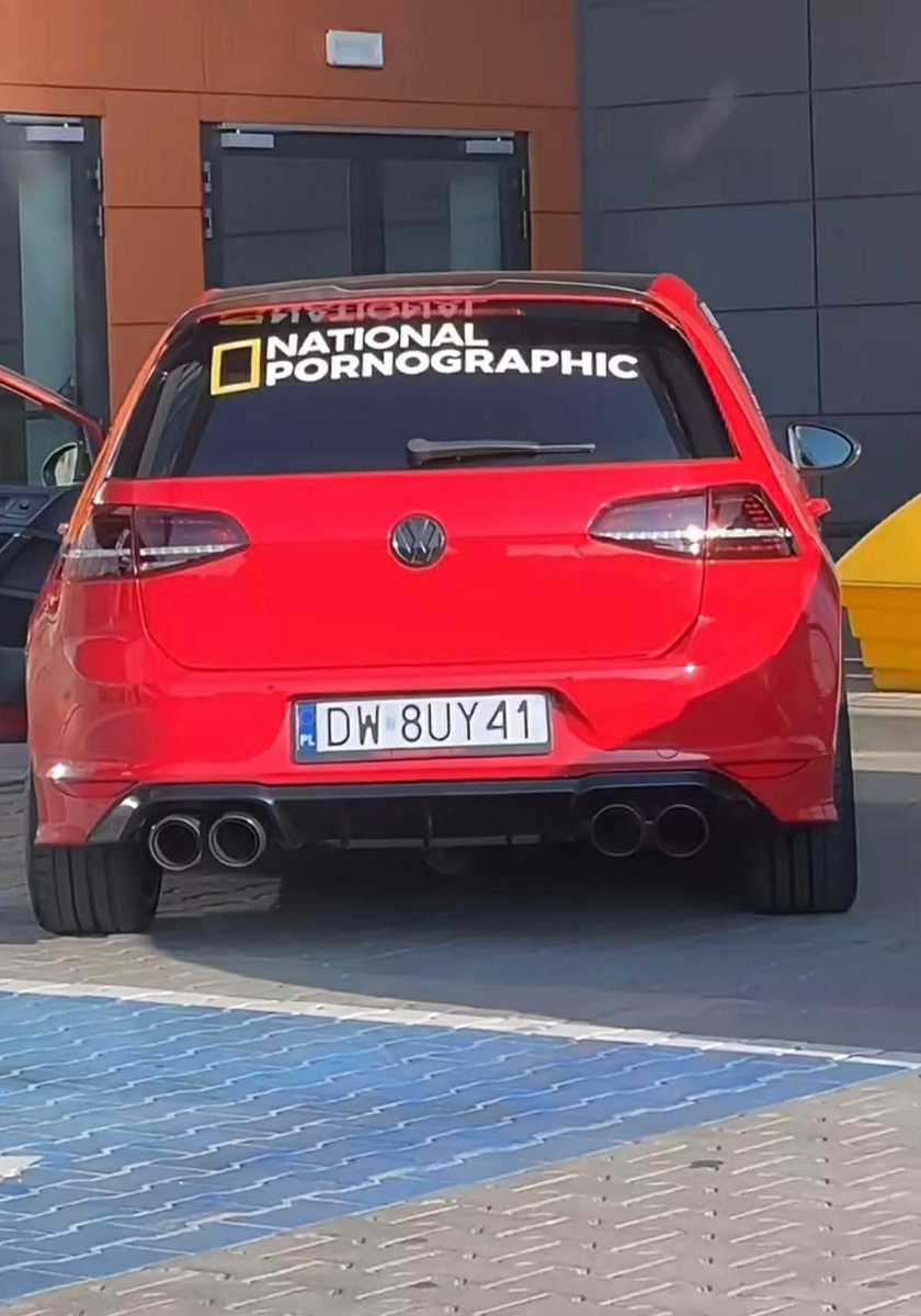 _Mati_0_'s tweet photo. Japidi ale wstyd jeździć z takim czymś https://t.co/zInlp7NVuJ