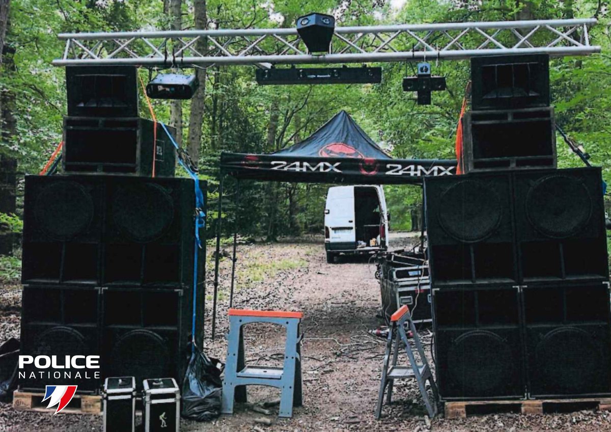 PoliceNat76's tweet photo. #Protéger | Rave party illégale dans la forêt de Lalonde #Orival le 26 juillet vers 9h.
Mur de son, matériel, fourgon : saisis pour violation de l’arrêté préfectoral.
20 participants contrôlés, 2 amendes pour stupéfiants. Procédure engagée à l'encontre de l’organisateur. https://t.co/JFg05Yh4Bc