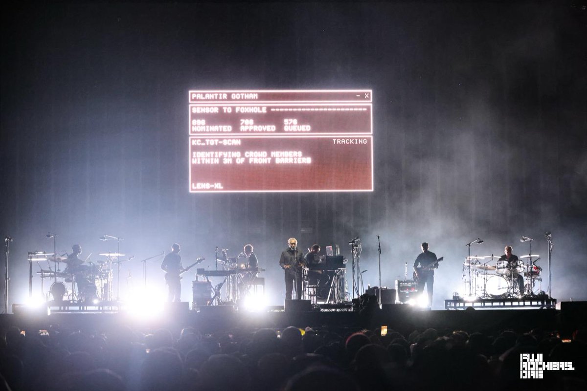 fujirockers_org's tweet photo. 【LIVE REPORT】MASSIVE ATTACK

DAY3📍GREEN STAGE

Photo by MITCH IKEDA
Text by nob

怒りを静かに燃やし続けている

ライヴレポートはこちら
https://t.co/PV5KVgqneB

#fujirock #フジロック https://t.co/1GrTJZSnp8