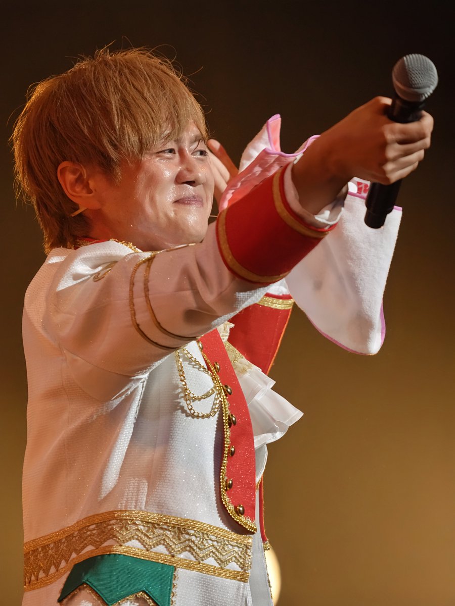 ooguiaoki's tweet photo. トマト兄さんちゃす ファミリーコンサート2026 in 御殿場🍅
〜 笑顔の大収穫祭、大成功！ 〜
開演直前、直後の楽屋裏で、
ちゃすさんに独占インタビューを実施！
https://t.co/n6nMpCdrCc
支えてくれる皆様へ

「今日という日を無事に迎えられたのは、本当に周りのスタッフや支えてくださる皆様のおかげです。心から感謝しています。ありがトマト！🍅🌱」