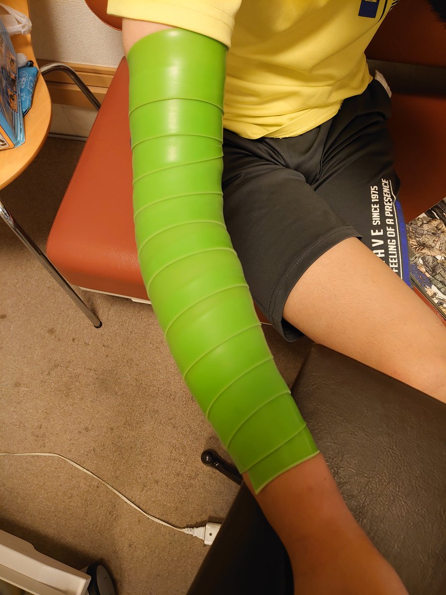 conditioning_mi's tweet photo. 今日も元気に診療開始！
元気な身体取り戻そう！
交通事故・労災承ります。
コンプレフロス、体験者の反応が楽しい！
ぜひ体験してください！
疲れた体にもコン活を！

#コンディショニング
#南口駅前接骨院
#コンプレフロス
#フロッシング
#筋膜リリース
#COMPREFloss
#コン活
#ショックウェーブ https://t.co/YGftPdvKOX