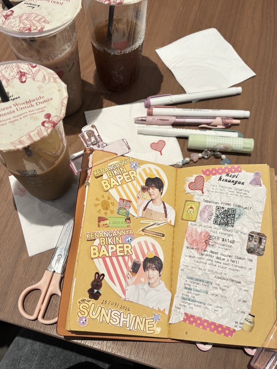 jaehyunjin99's tweet photo. WKWKWKWK aku pun bukan nctzen tapi emang sukaa ajaa sama haechan jadi kemaren ikutan beli😚🫶 https://t.co/CJqieAOBFD