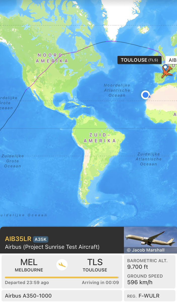 lukdewilde's tweet photo. Voor het eerst in de geschiedenis is een commercieel vliegtuig een dag onafgebroken in de lucht

Weliswaar zonder passagiers omdat het om een testvlucht gaat. Maar een indrukwekkende prestatie van de Airbus A350-1000ULR. 

Vluchttijd van Melbourne naar Toulouse: 24 uur en 7 min. https://t.co/y8iYpzJT5K