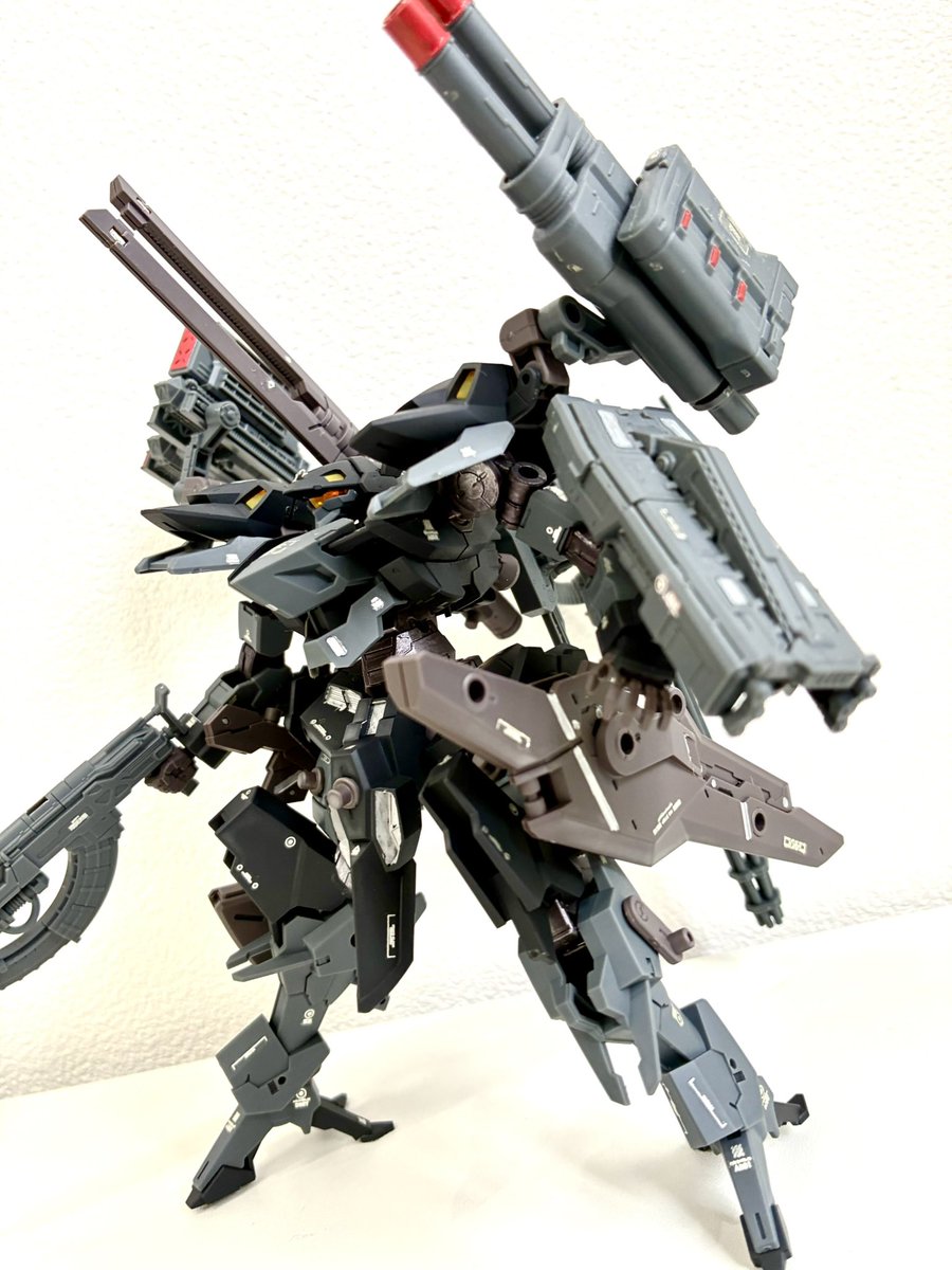3765Denden's tweet photo. ゼノヴァルトは30MMにしてはこれ単体で既に出来上がっているキットだよなぁ
だけど、アーマードコア武器セットと組み合わせるとむちゃくちゃマッチしてかっこよくなるんだ✨

#30MMCM2026 #プラモデル好きと繋がりたい #プラモデルライフ https://t.co/P4jrdZEKAX