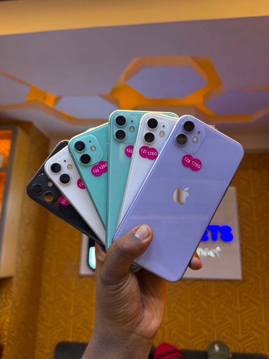Xabie8's tweet photo. @GabrielBuule What's app or call
Aranova tech 
Pioneer mall 

0743 900593
0777154496
Delivery is free 
on the first order https://t.co/3uZsgx8rCB