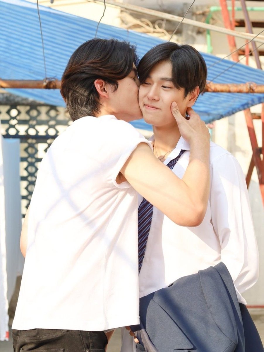 gurthcxme's tweet photo. นี่ก็หอมอยู่คนเดียวเลย แบ่งคนอื่นหน่อย https://t.co/V6feVnZqvy