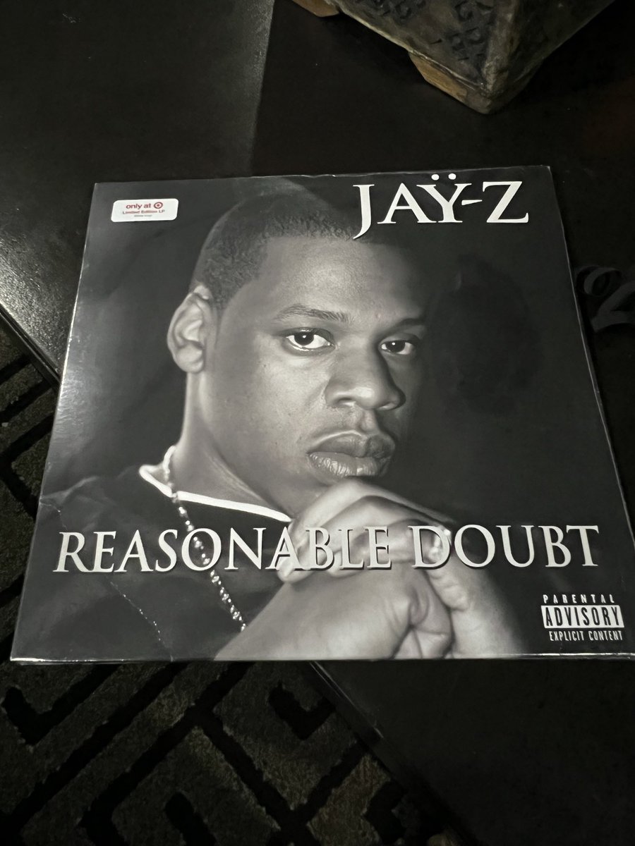 illBlissGoretti's tweet photo. @EniolaMafe Thank you my darling. this is such a precious Gift 🎁 adding it to my growing Vinyl Collection. You are so awesome ! God bless You 🙏🙏🙏 https://t.co/e63BX7bWWn