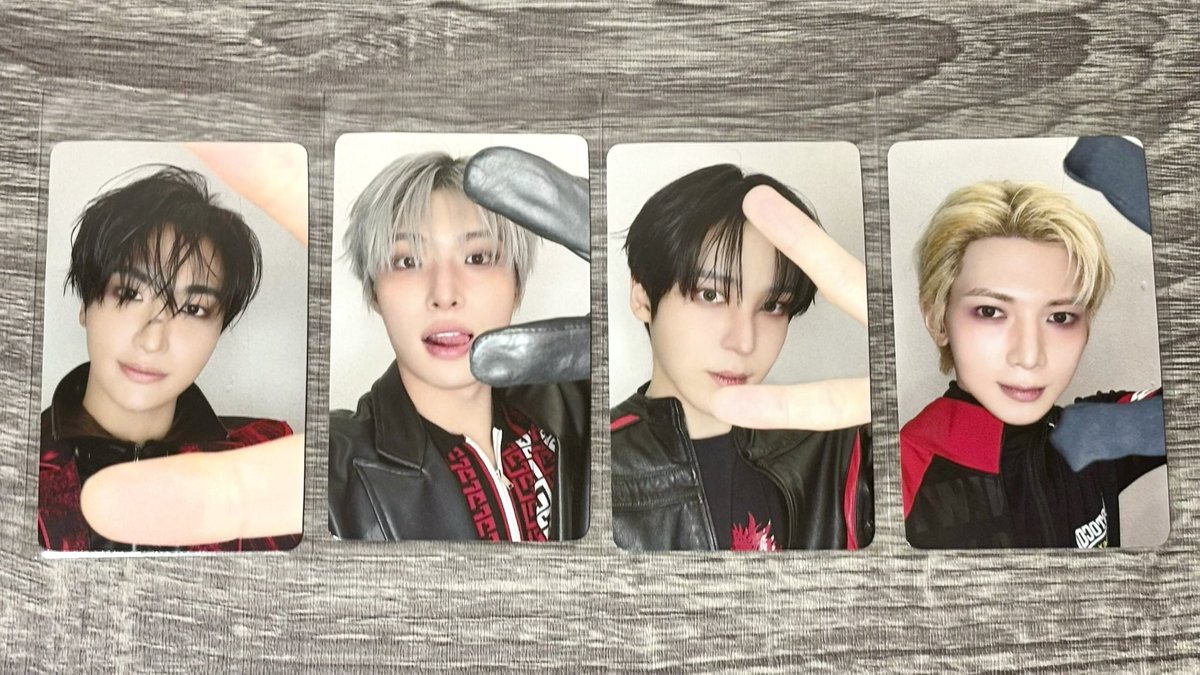 4uZf2's tweet photo. 【交換】ATEEZ BAD Japanese ver. トレカ

譲：UM特典 ソンファ/ミンギ/ユノ/ヨサン
求：同異種 ジョンホ

郵送希望です📮
お気軽にお声掛けください☘️ https://t.co/mI4nszNSRq