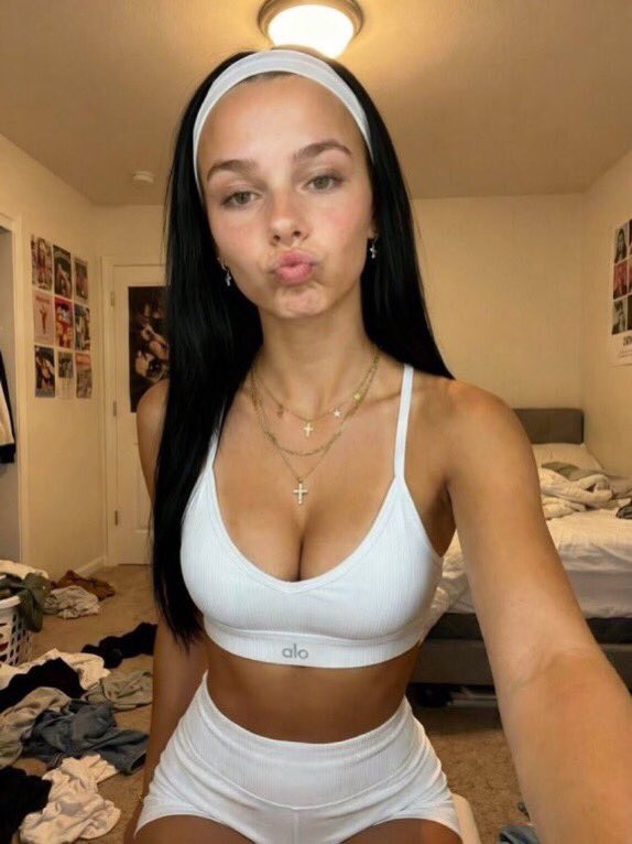 Kimaaatk's tweet photo. Link me😌🙏🇺🇸💕 https://t.co/R5pluhVCBG