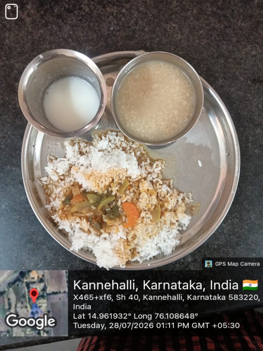 MdrsItagi's tweet photo. Lunch 
#SocialAudit_SWDMeals
#Socialwelfare_Karnataka https://t.co/GXV46ImCET