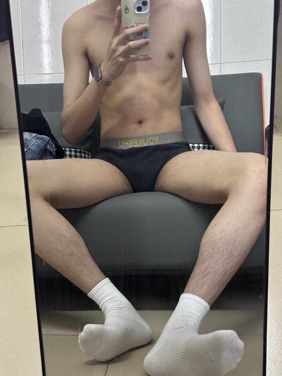 freedom05116's tweet photo. 你想体验一下我的粘人吗 https://t.co/hwl2vW8zqK