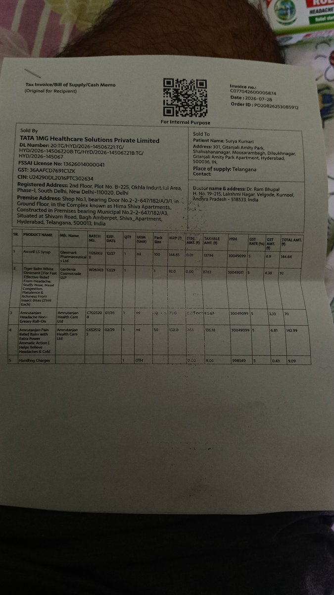 f_4_fact's tweet photo. @1mgOfficial @ndtvindia @CNBCTV18Live @htTweets 
I received wrong item as per item 2 in invoice . Check the batch number. I asked for white balm. I recevied. They are playing with medicines. They are taking 72 hrs for solution. https://t.co/eAkRL0qEaS