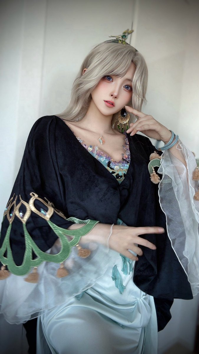 Chocolat_cos0's tweet photo. リバースがコスプレイヤー
募集企画してるみたいー！！
リバースのキャラ魅力的だから
たくさんコスプレしたくなりますね🫶

#リバース1999
#出発タイムキーパー小隊 https://t.co/UtMIYE0lch