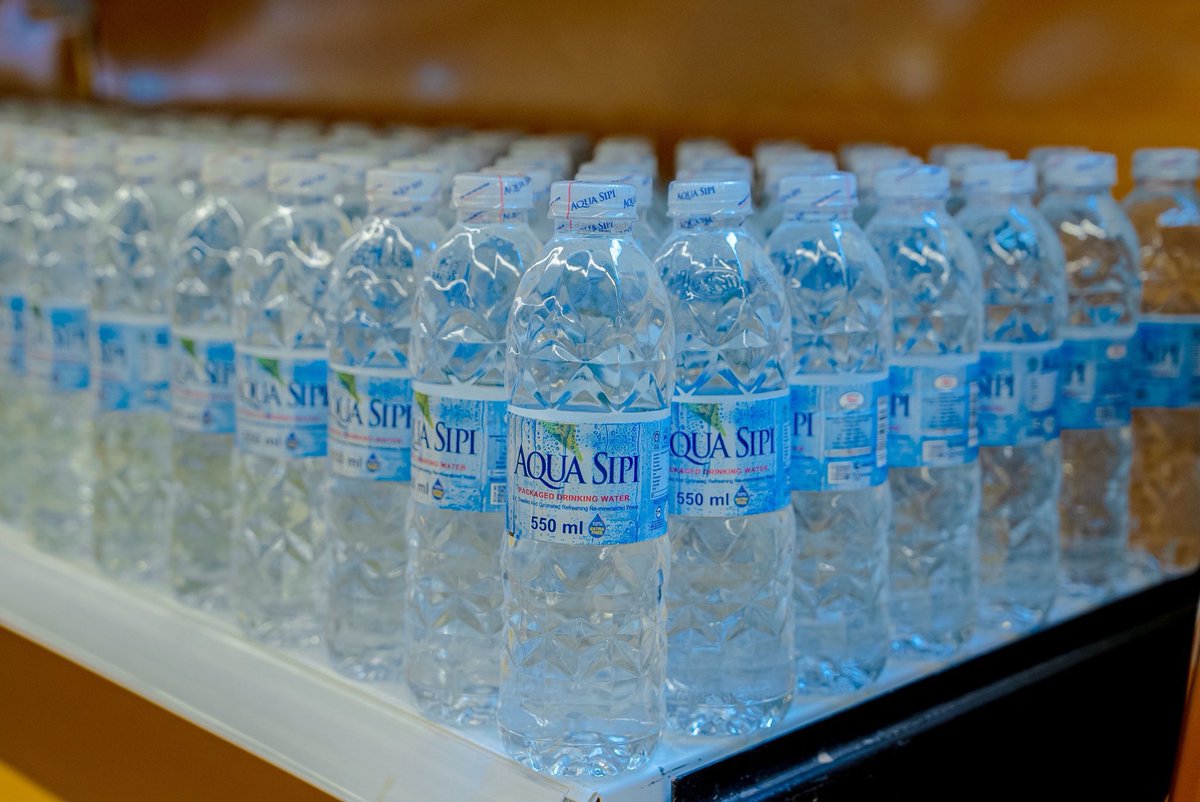 mukwano_ind's tweet photo. Your health deserves the very best๐
Stay refreshed, hydrated, and ready to take on every moment with Aqua Sipi. Because when you hydrate well, you live well.
Grab yours today at any retail outlet near you!
#MukwanoIndustries #AquaSipi #KeepSipping #HydrateRight https://t.co/T0wck5R5iL