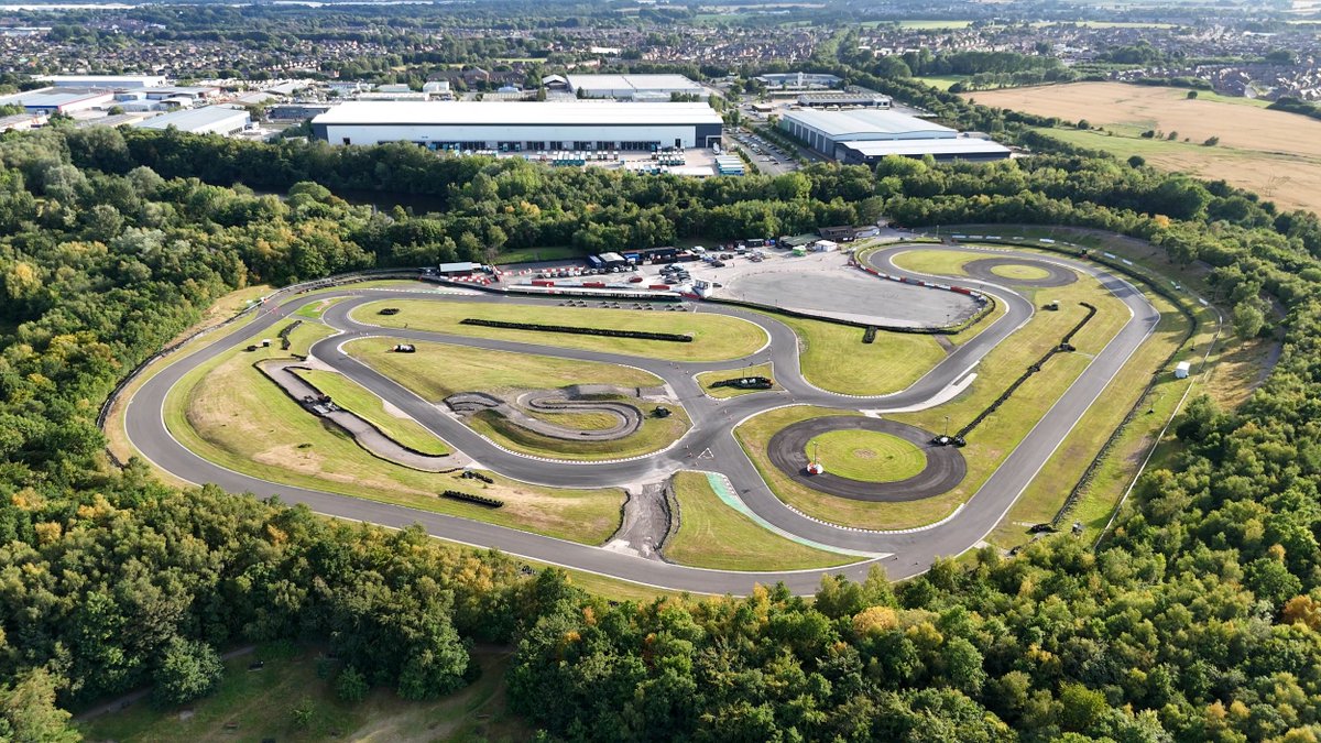 GrassrootsToGP's tweet photo. This weekend Round Four of the British Mini Bikes Championship heads to Three Sisters. 

The FIM MotoMini UK 160cc and 190cc take centre stage with riders battling to book their places at the FIM MotoMini World Series Finals.

#MotoGP #MotoMini #BSB https://t.co/oNmf3Ui630