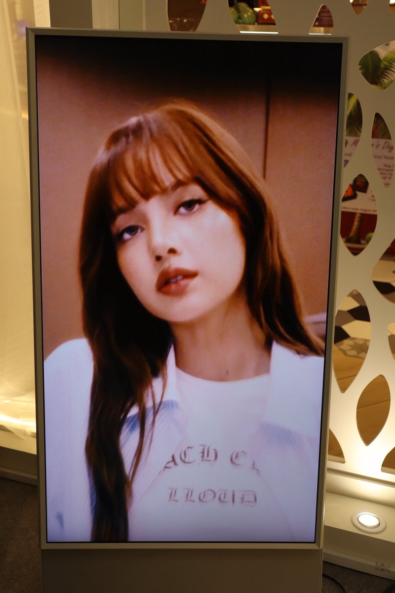 KEN44821510's tweet photo. วันแรก รอบแรกไปเลย 555 😍 LISA 🏖️☀️ BEACH CLUB POP-UP IN BANGKOK ดีใจได้เจอพี่ๆ เพื่อนๆ นะครับ
28 กรกฎาคม - 2 สิงหาคม 2569 Siam Discovery ชั้น 3
@wearelloud #popallthat #lisa #ลิซ่า https://t.co/OlmCwohNGr