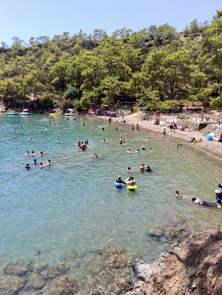 Kastamonuash's tweet photo. 🌿 Fethiye’nin Turkuaz Koylarından Pamukkale’nin Beyaz Mucizesine Unutulmaz Bir Yolculuk

Göz bebeğimiz çocuklarımız, yaz tatilinde Muğla’nın eşsiz Fethiye koyları ile Denizli’nin dünyaca ünlü Pamukkale travertenlerini keşfederek eğlence dolu unutulmaz bir gezi gerçekleştirdiler. https://t.co/tl6NRcQHNW