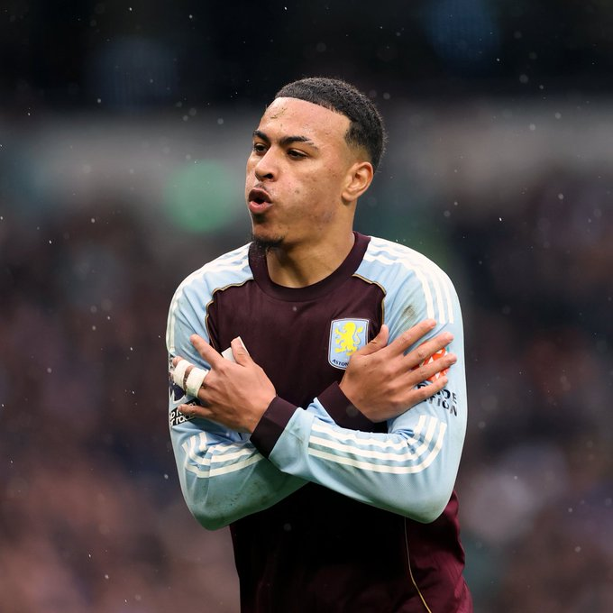 WhoScored's tweet photo. 🏴󠁧󠁢󠁥󠁮󠁧󠁿 Morgan Rogers' statistically calculated player characteristics:

✅ Strengths:

🟢 Key passes

❌ Weaknesses:

🔴 Holding on to the ball 
🔴 Aerial duels 
🔴 Passing 
🔴 Crossing https://t.co/1JgBMGHuNk