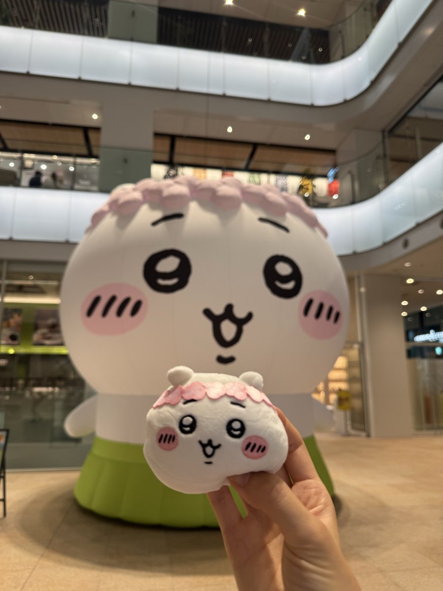 kuritoto12's tweet photo. #JR東海巨大ちいかわキャンペーン
5mちいかわずっといてほしい🙏 https://t.co/phAWqofE8C