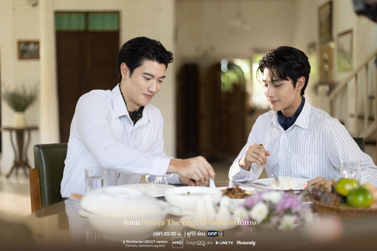 ArunRungTH's tweet photo. ภาพเบื้องหลัง อรุณรุ่ง The Edge of Horizon EP 6
[Sunrise Version]

ทุกวันเสาร์ เวลา 20:30 น.

รับชมทาง
📺 20:30 (GMT+7) | ดูทีวี ช่องวัน 31 (Thailand only)
🌎 21:30 (GMT+7) | ดู Worldwide UNCUT version : oneD, GagaOOLala, Heavenly, Line TV 
(*Territory restrictions applied)

#อรุณรุ่ง #TheEdgeOfHorizon
#อินองศา #InnOngsa #ช่องวัน31