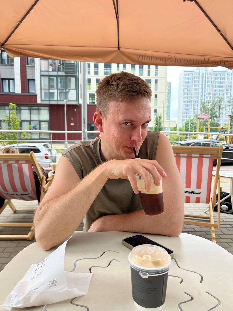 ILIA_RBD's tweet photo. Ну какетка 🤣 https://t.co/05Jqny9h9T