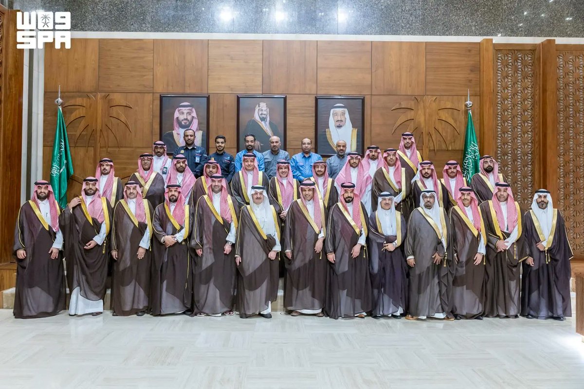 SPAregions's tweet photo. أمير الشرقية يستقبل منسوبي فرع وزارة الطاقة بالمنطقة.
https://t.co/Sb6sCl3KB5
#واس https://t.co/ywHJ9XD5Sz
