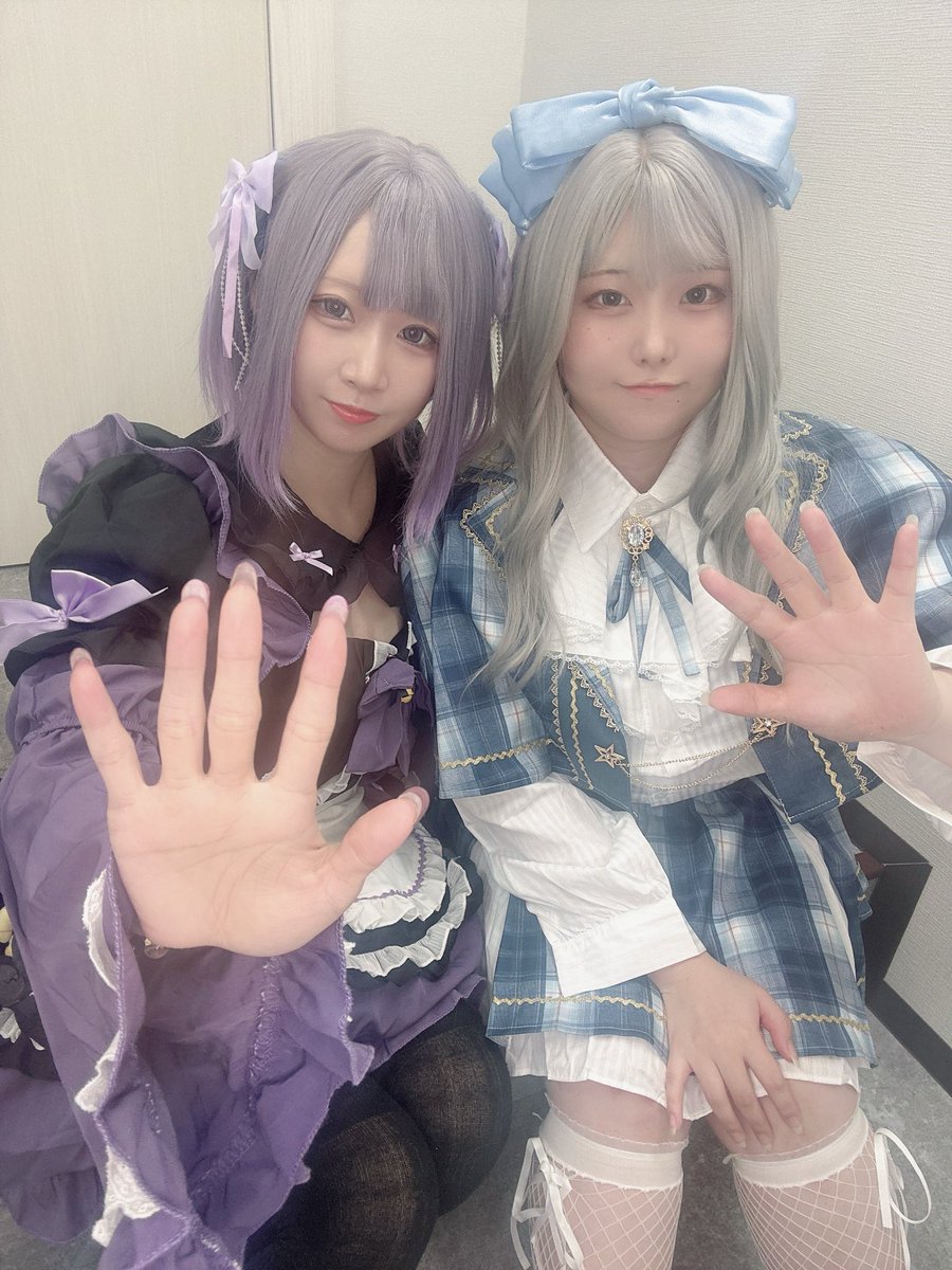 linkle_koufu's tweet photo. ちゃろ〜🔆

くる&amp;ひよりでおぷん！
後から らいち&amp;あめ 合流します🫶

今日はくる5周年だ〜！！！
ご来店時にビンゴカードとオリジナル伝票カードが貰えます！
店内の数字を探してビンゴしたら、オリジナルめじるしアクセサリーがGET出来ちゃう！

皆で沢山お祝いに来てね🥹🫶

本日25時まで！ https://t.co/xrLWHlRA4b