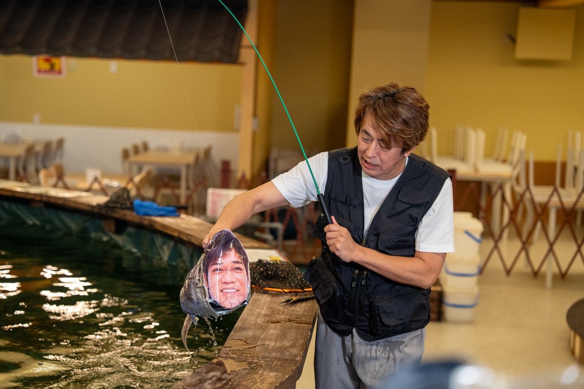 ariyoshinokabe's tweet photo. 有吉の壁 明日水曜よる7時！

レギュラー放送終了まで残り5回！

千葉県木更津の大人気スパホテル！🌛
ホテル三日月さんで爆笑ネタ！
本当に何度もお世話になりました！

THESECOND４代目王者トットが参戦
ホリケンさんが釣り上げた物とは？

お楽しみに！ https://t.co/KNYUrPOAL7