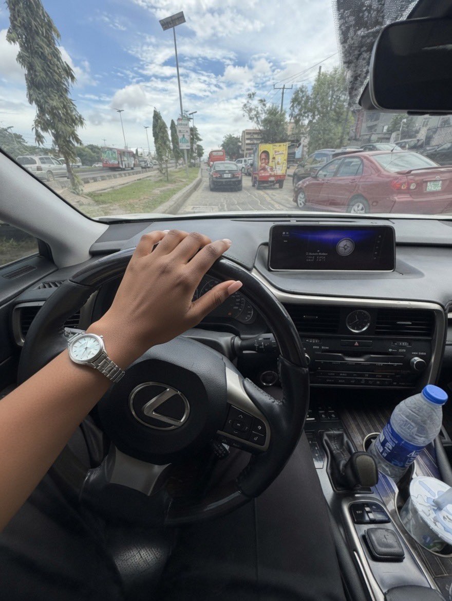 pinkpnterest's tweet photo. Lexus RX 350 2019 

My goal was 2013, I set Goals and I accomplish them, thank you Jesus ❤️ https://t.co/qMXrwPyhmS