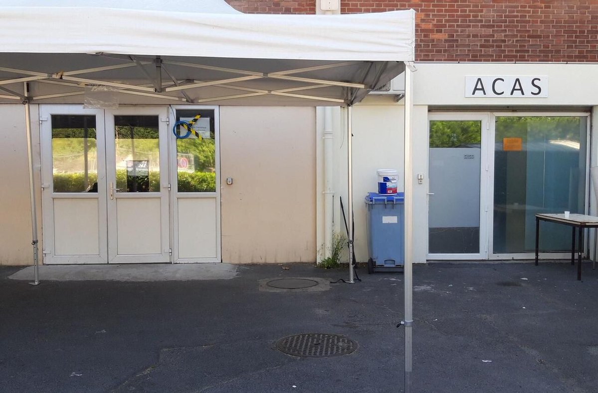 le_Parisien's tweet photo. « Une idéologie islamiste radicale » : la mosquée Chanteloup d’Aulnay-sous-Bois fermée pour six mois
➡️ https://t.co/iNagk4OHA7 https://t.co/2GNF3YMYMk