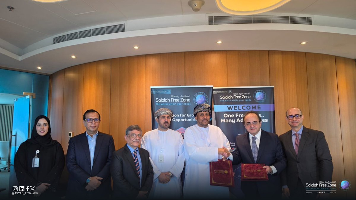 ASYAD_FZSalalah's tweet photo. #SalalahFreeZone continues to attract high-quality industrial investments through the signing of a usufruct agreement by Dr. Ali bin Mohammed Tabouk, CEO of Salalah Free Zone, for the establishment of a state-of-the-art Masterbatch manufacturing plant. 

Masterbatch is an essential raw material used in the plastics conversion industry. The facility will be designed to produce high-quality commodity and specialty masterbatches to meet the requirements of a wide range of plastic processing applications. The project will be developed on a land area of approximately 19,315 square meters.

The project is one of the beneficiaries of the Ladayn Initiative and is designed with an initial production capacity of 10,000 metric tons per annum, serving both domestic demand and export markets across Europe, the United States, South Asia, the Middle East, and Africa.

The project will support the growth of downstream plastics manufacturing, strengthen non-oil exports, create greater value for the industrial sector, and contribute to the objectives of Oman Vision 2040.