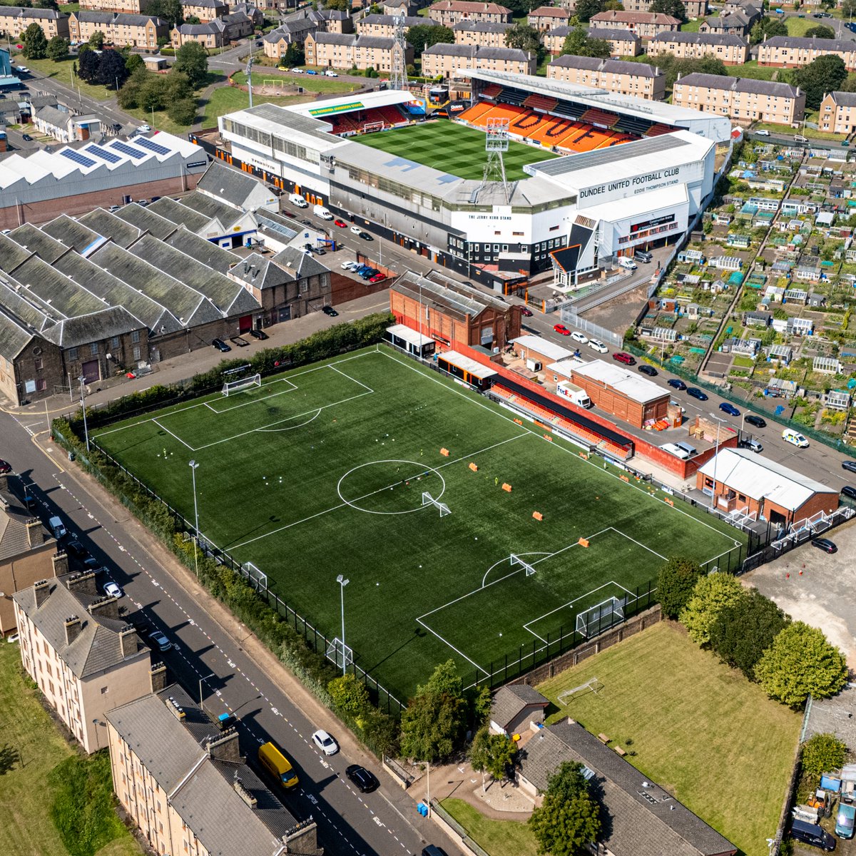 dundeeunitedfc's tweet photo. 🤝 #DUFC are pleased to confirm that @DUSF2017 members have voted overwhelmingly in favour of another major investment in Foundation Park, supporting the continued development of our Academy.

Read more 👇