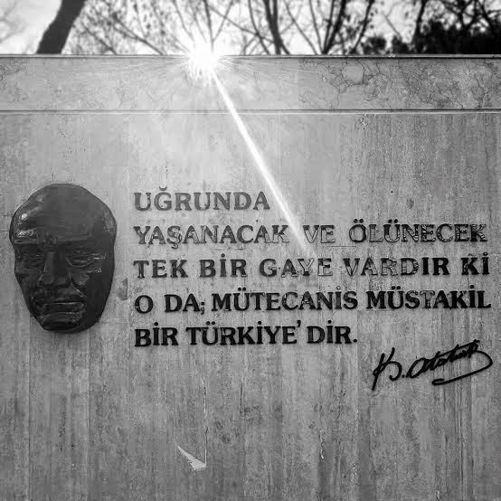 kemaloplatonist's tweet photo. Her yere bu söz yazılmalı Atatürk'ün ilk akla gelen sözü bu olmalı https://t.co/i1w1WJBlKY