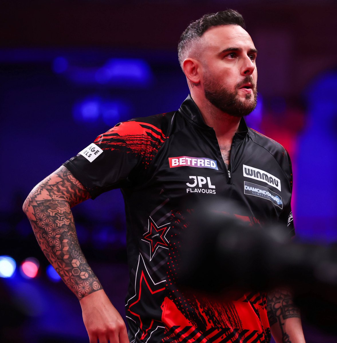 Oche180's tweet photo. 🗣️ “I just think if I could maybe find another job that paid as well, I would definitely do it.”

🎸 Joe Cullen admits there are “100 things” he would rather choose over playing darts.

💻 Full story: https://t.co/v4rls2VAVz

📸 @taylanningpix | #Darts https://t.co/yZFmPAHeHC