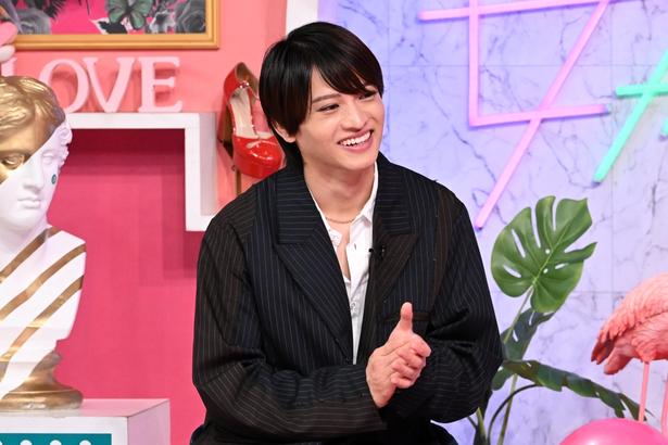 thetvjp's tweet photo. #川島如恵留、#猪俣周杜 が参戦
「勉強好きVS勉強嫌い」
「ミニマリストVS捨てられない女」で
白熱トーク＜#上田と女が吠える夜＞ 

▼記事の続きはこちら
https://t.co/Ip5BCz3jwA

#TravisJapan #timelesz #上田晋也 @hoeruyoru_ntv https://t.co/Ig0hg5GBZX