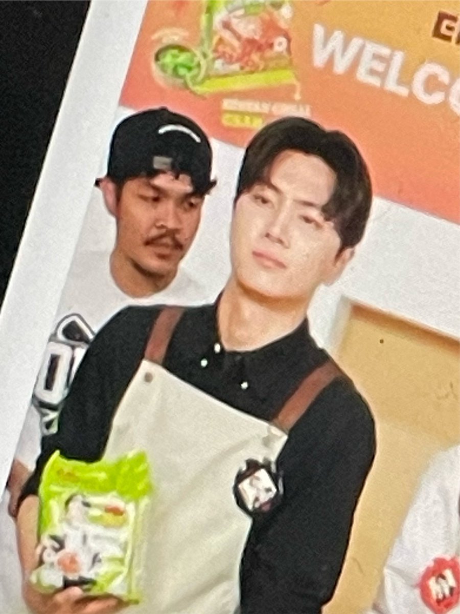 ppck25's tweet photo. กี่รอบก็อึ้ง เกิดเฟรมนี้ขึ้นได้ยังไงวะ55555555555555 สุรดิ๊วกับเจย์ https://t.co/J2YuJgpax0